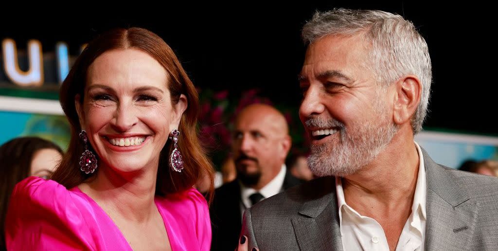 us actress julia roberts l and us actor george clooney arrive for the premiere of ticket to paradise at the regency village theatre in westwood, california, on october 17, 2022 photo by michael tran  afp photo by michael tranafp via getty images