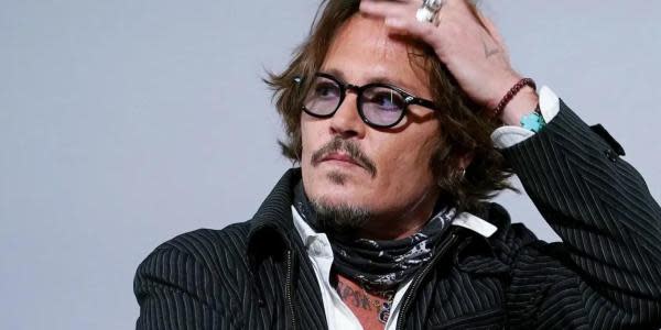 Fans de Johnny Depp exigen que Disney y Warner le ofrezcan disculpas al actor tras su despido