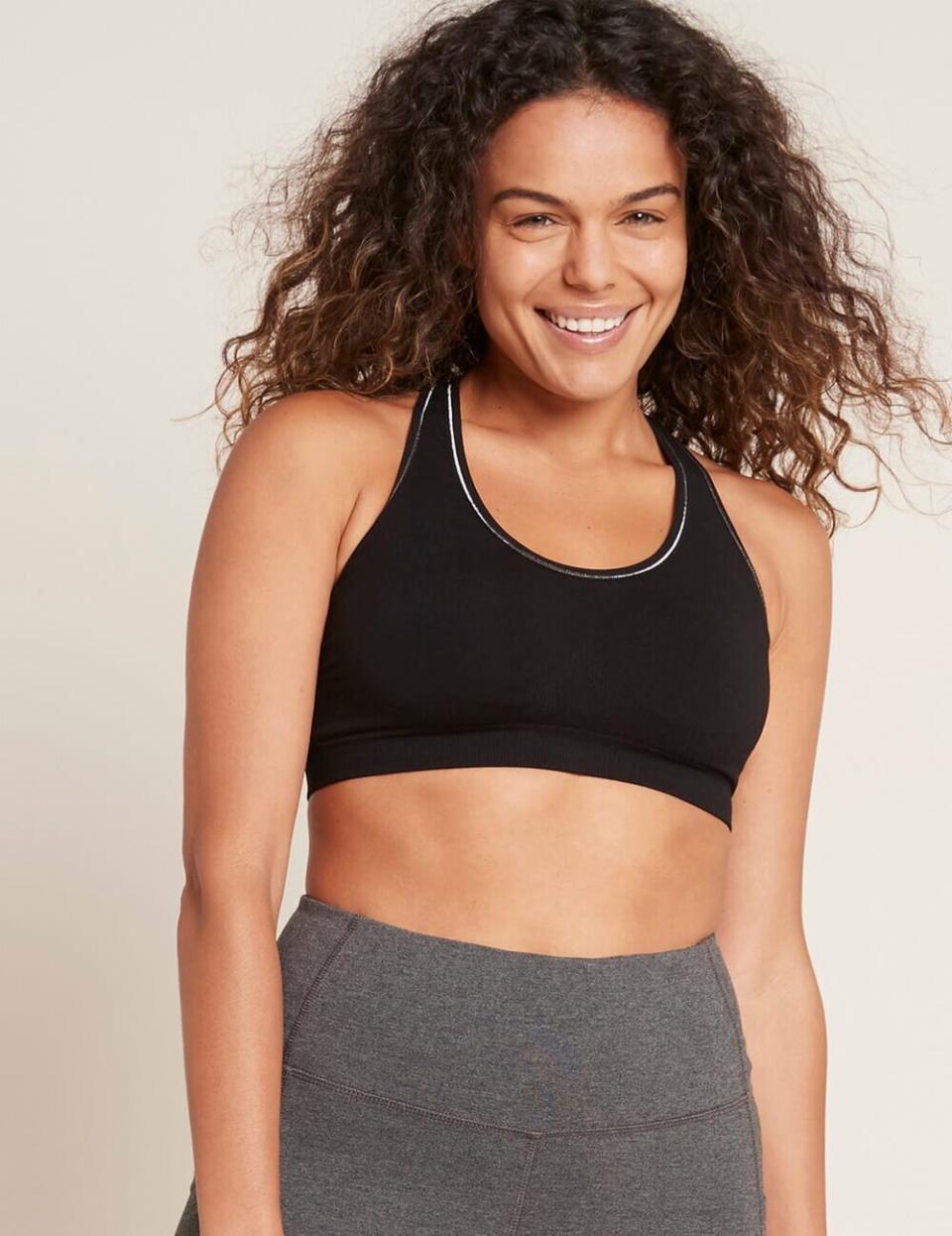 sustainable-workout-clothes-boodywear racerback sports bra