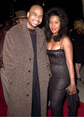 Omar Gooding and Omar and Cuba's mother Shirley at the Beverly Hills premiere of 20th Century Fox's Men of Honor