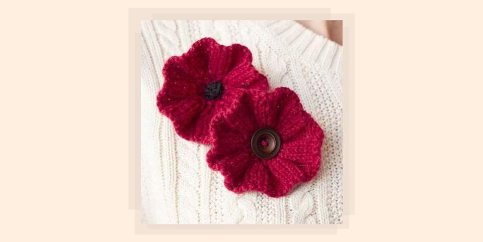 free knitted poppy pattern for remembrance day, knitted poppies, charity knitting, beginners knitting