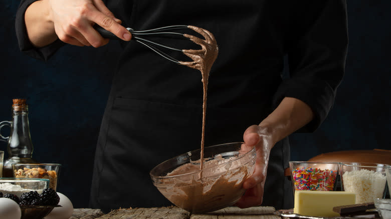 Stirring meltedchocolate