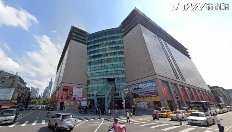京華城改建讓柯文哲被質疑是給威京集團一個超大禮包。（圖／Google Map）