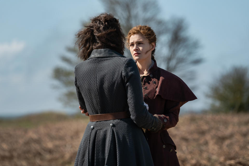 Caitríona Balfe and Sophie Skelton