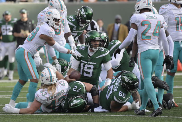 Miami Dolphins vs New York Jets - November 21, 2021