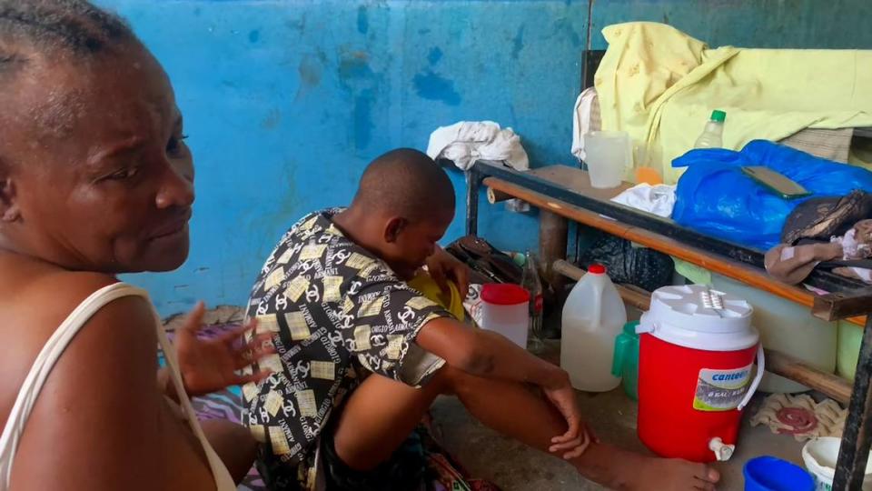 A resident at Lycée Marie Jeanne camp in Port-au-Prince said on March 29, 2024 that both she and her son have been battling bouts of heavy vomiting and diarrhea for days now.