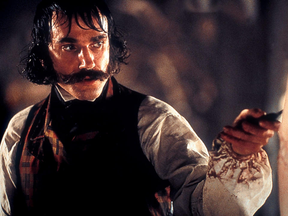 Prod DB © Miramax / DR GANGS OF NEW YORK (GANGS OF NEW-YORK) de Martin Scorsese 2002 USA avec Daniel Day-Lewis boucherie, couteau, sanguinaire d'apres le roman de Herbert Asbury