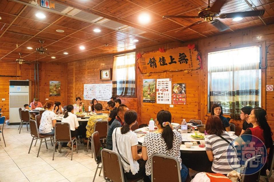 開業30多年的「開喜小吃部」，是在地宴客的美味餐廳。