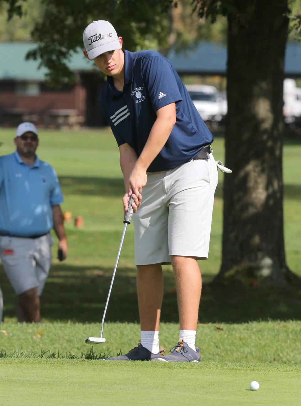 Jack Mayle of Louisville putts on the third hole during the DI sectional boys golf tournament at Tannenhauf Golf Club on Tuesday, Oct. 5, 2021.