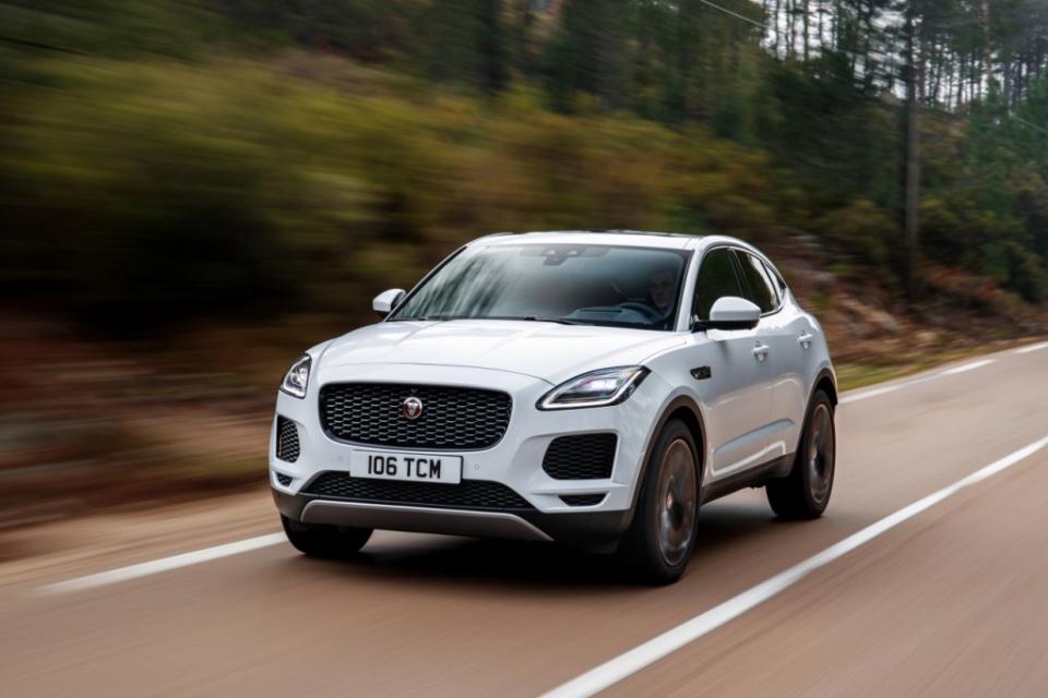 192-2-0-ingenuim-p200-2019-jaguar-e-pace