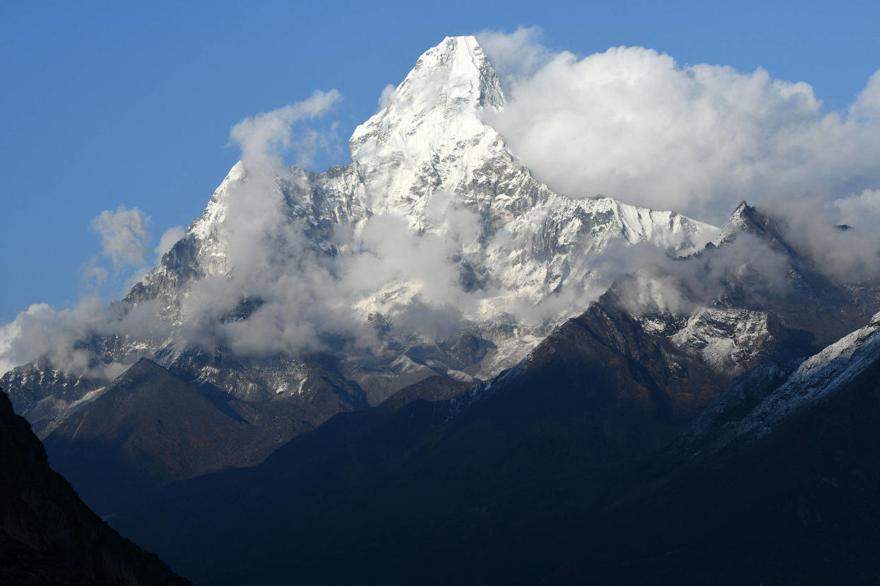 Photo d’illustration de L’Ama Dablam, un sommet népalais de l’Himalaya en 2018.