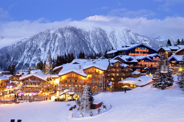 France, Savoie, Tarentaise, Massif de la Vanoise, Courchevel 1850, the centre of the ski resort, view on the Grand Bec Peak in P