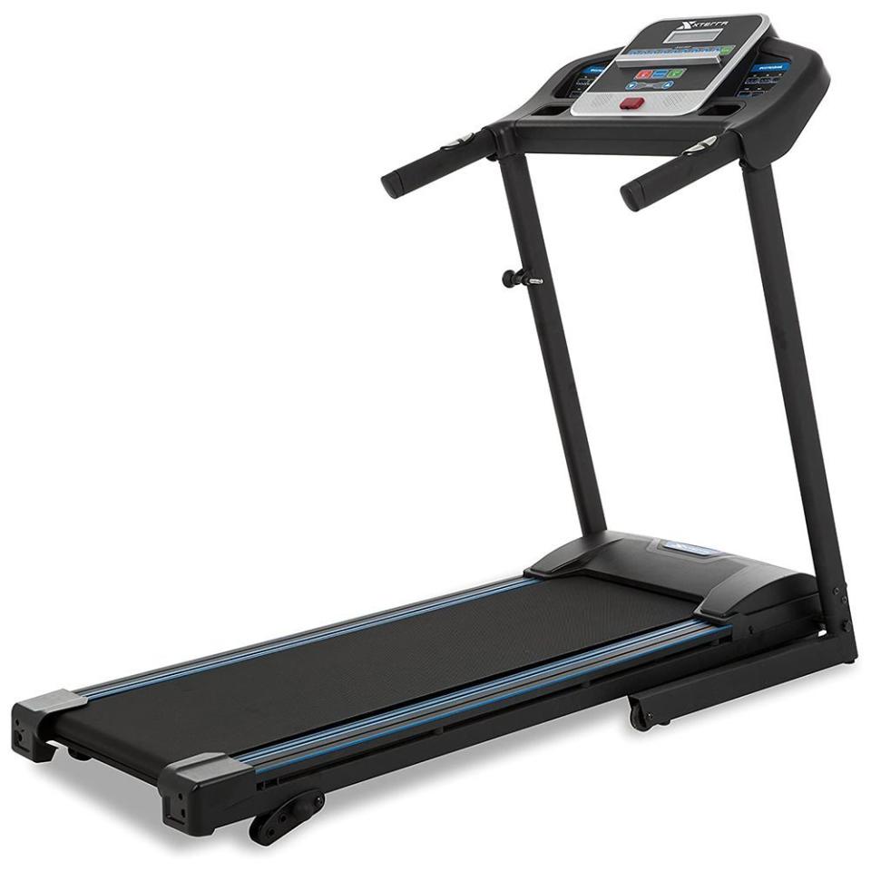 3) XTERRA Fitness TR150 Folding Treadmill