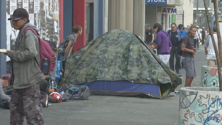 Smoky skies in Metro Vancouver hurting homeless people