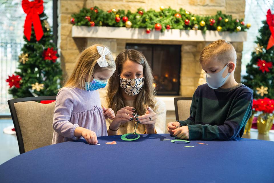 The National Aviary has family oriented holiday fun this month.