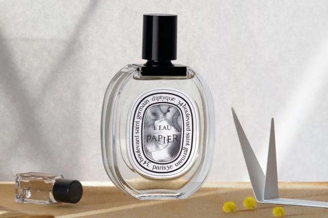 diptyque's Latest Scent Beautifully Brings to Life the Sweet Smell of Fresh  Paper and Ink