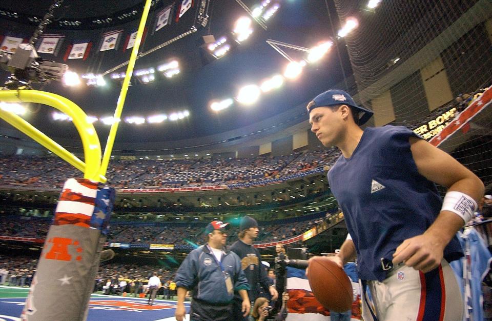 Tom Brady prepares for his first Super Bowl.