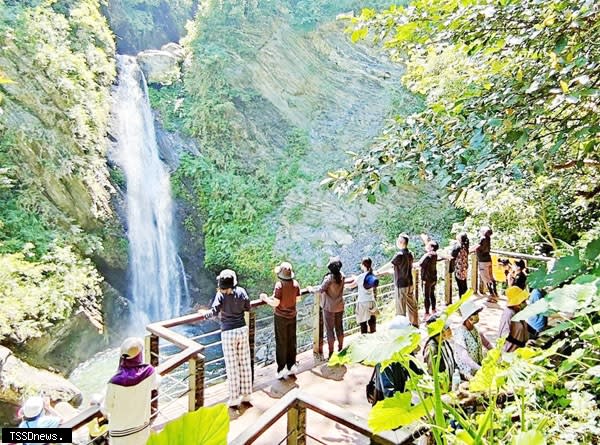 高雄觀光圈推出「山海城原」四大鮮明旅遊品牌。（記者毛莉攝）