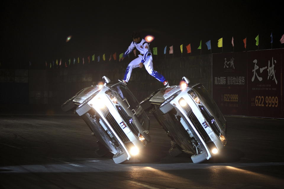 Stuntman: Das Risiko fährt mit (Foto: REUTERS/Stringer)