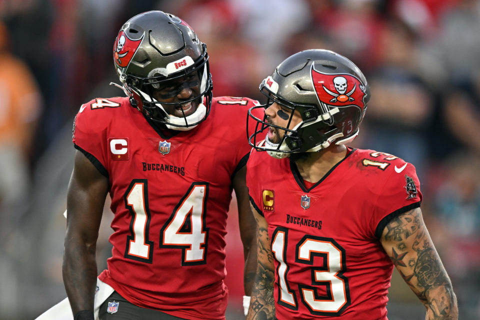 BucsWire’s 2023 Tampa Bay Buccaneers Team Awards Yahoo Sports