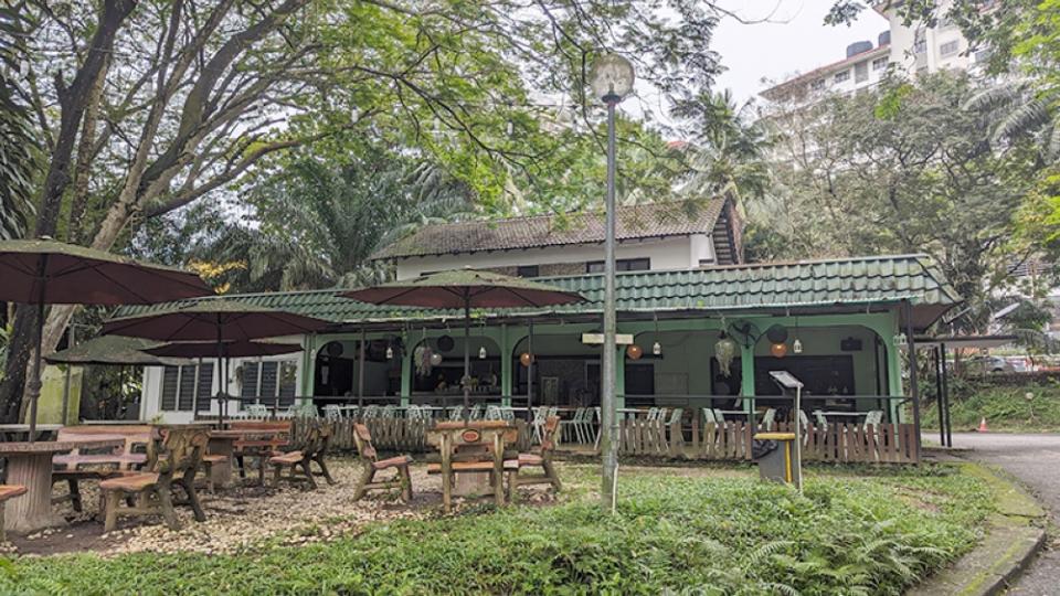 The idyllic setting of the colonial-era bungalow.