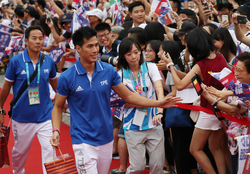 8月31日台灣英雄大遊行，選手受到民眾熱烈歡迎（圖片來源：中央社）