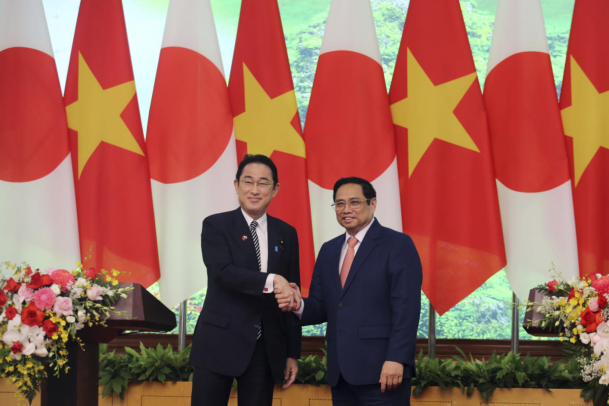 日本とベトナムの指導者はウクライナでの武力行使を拒否した