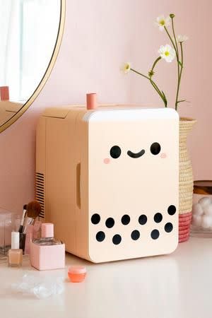 15) Pearl Boba Tea Mini Fridge