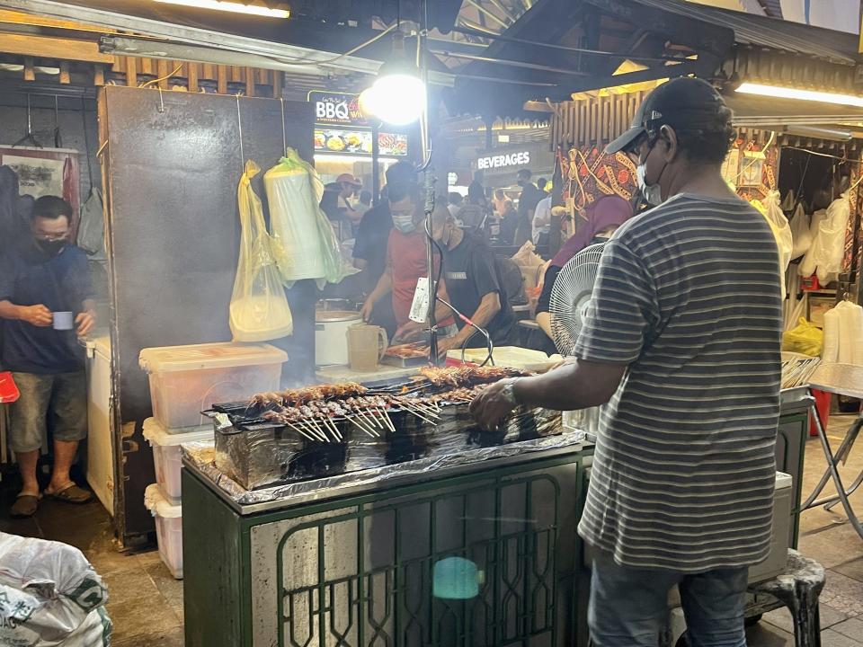 Lau Pa Sat - Satay Street 3