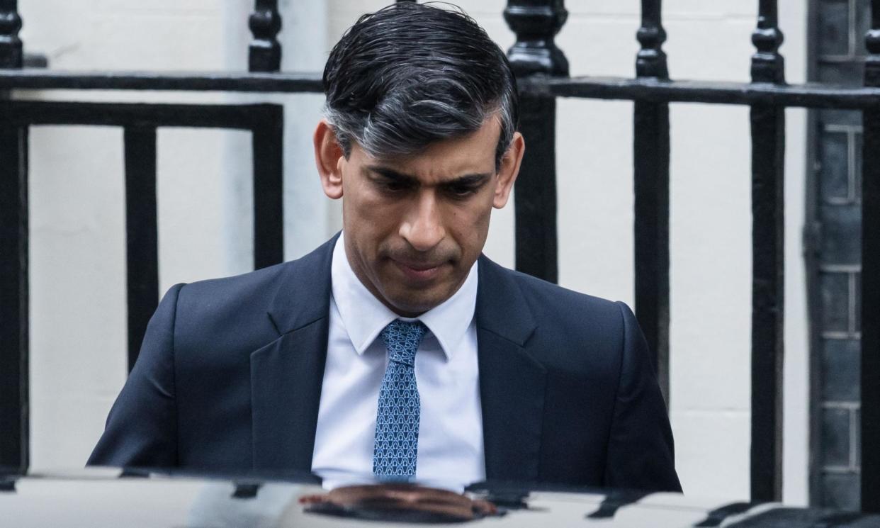 <span>A former minister said Rishi Sunak’s government keeps ‘sending ministers out with lines that are obviously unsustainable’.</span><span>Photograph: Wiktor Szymanowicz/Rex/Shutterstock</span>