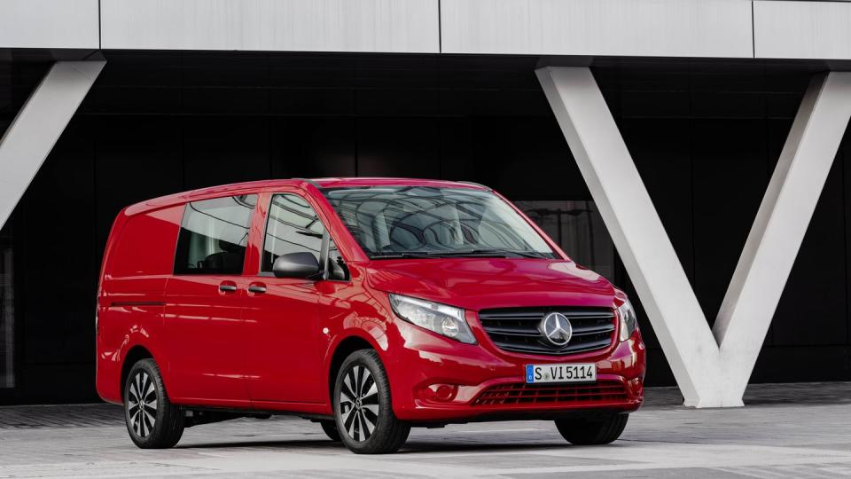 2020 mercedes benz metris front