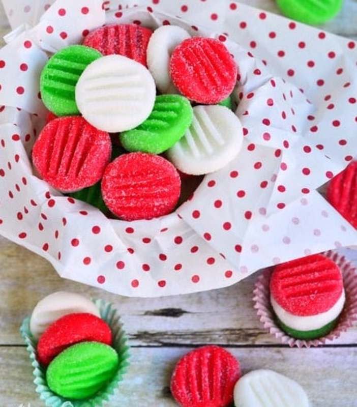 <p>Mom On Timeout</p><p>These look and taste like Christmas.</p><p><strong>Get the recipe: <a href="https://www.momontimeout.com/easy-christmas-peppermint-patties/" rel="nofollow noopener" target="_blank" data-ylk="slk:Easy Christmas Peppermint Patties;elm:context_link;itc:0;sec:content-canvas" class="link ">Easy Christmas Peppermint Patties</a></strong></p>