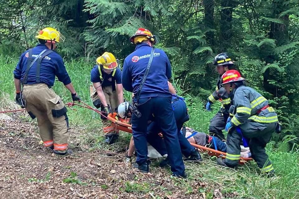 <p>Cowlitz 2 Fire & Rescue</p> The rescue while underway