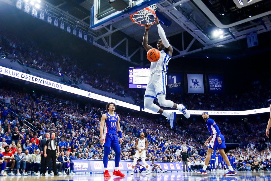 Kentucky freshman Chris Livingston (24) has grabbed 50 total rebounds in UK’s past six games.