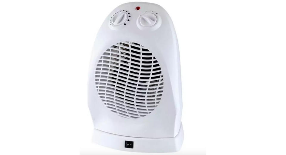 Challenge 2.4kW Upright Oscillating Fan Heater