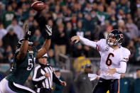 PHILADELPHIA, PA - NOVEMBER 07: Quarterback Jay Cutler #6 of the Chicago Bears passes against Akeem Jordan #56 of the Philadelphia Eagles during the fourth quarter of the game at Lincoln Financial Field on November 7, 2011 in Philadelphia, Pennsylvania. (Photo by Nick Laham/Getty Images)