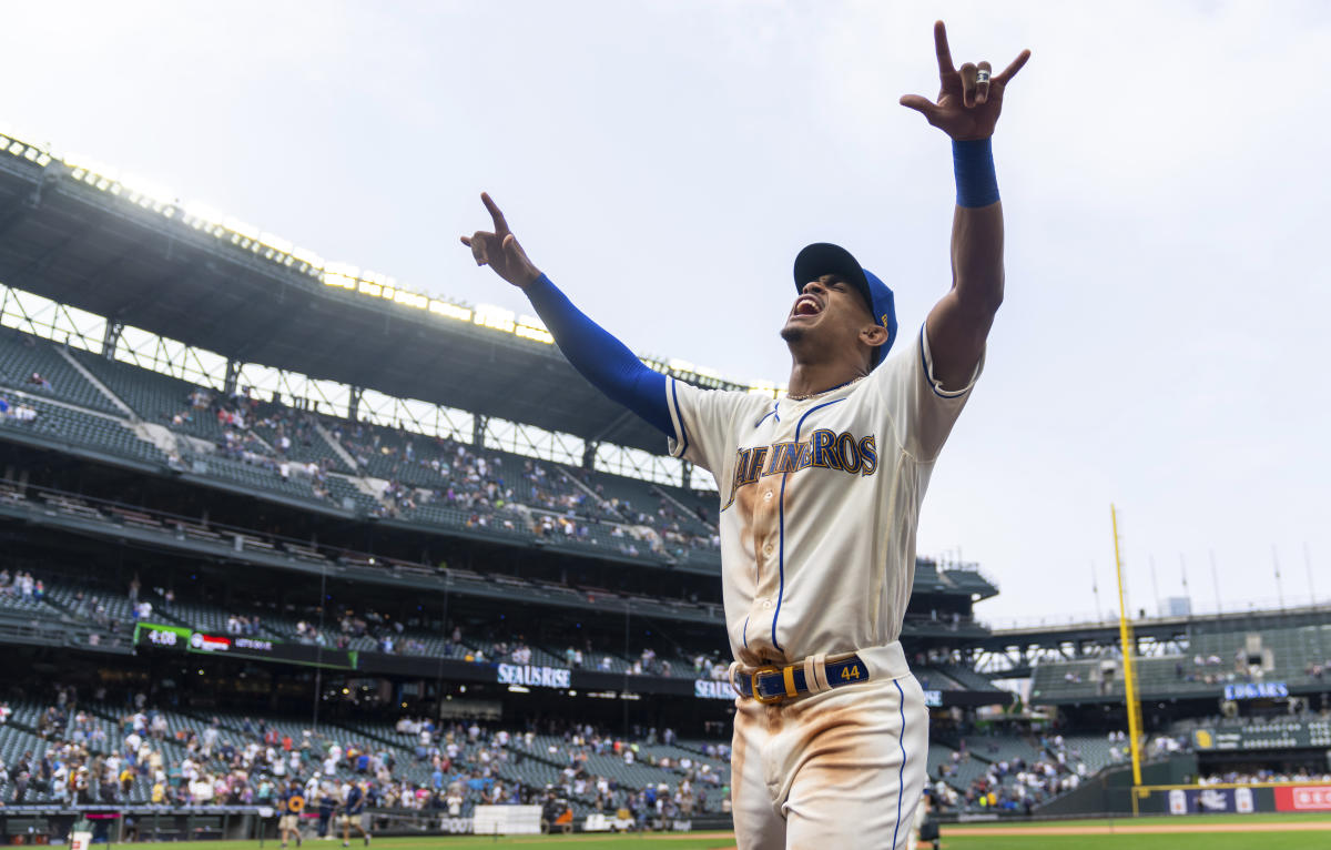 Mariners make playoffs for 1st time in 21 years, ending oldest postseason  drought in major North American sports