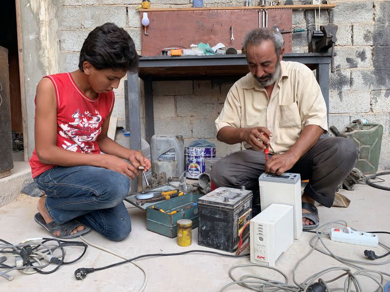 A day in the life of a Libyan citizen