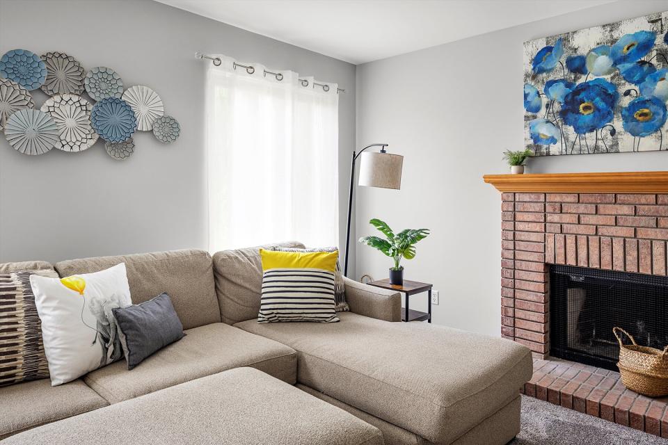 Interior of a living room in an Ann Arbor Graduate Homes