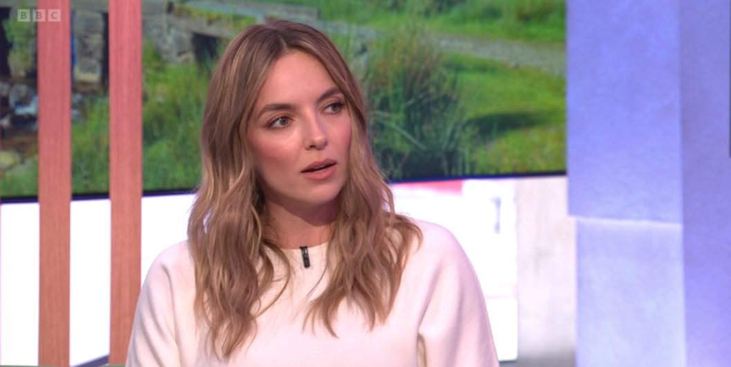 jodie comer promoting the bikeriders on the one show