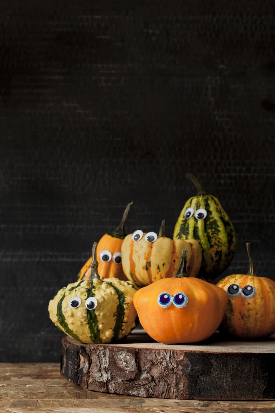 halloween table decor