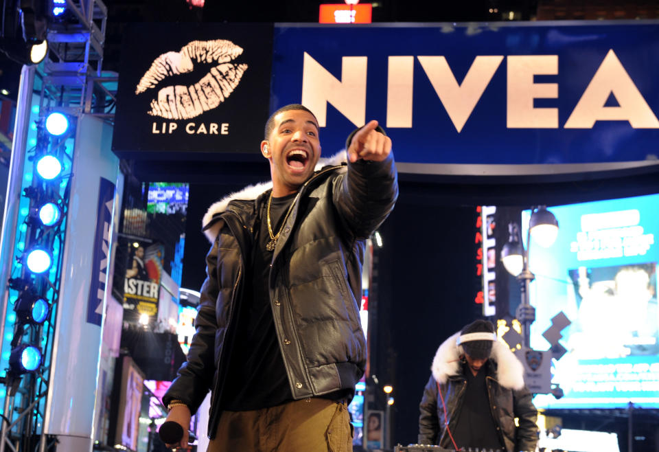 NEW YORK, NY - DECEMBER 31:  Drake performs at Bill & Giuliana Rancic Ring In New Year's Eve 2012 With NIVEA at Times Square on December 31, 2011 in New York City.  (Photo by Michael Loccisano/Getty Images for NIVEA)