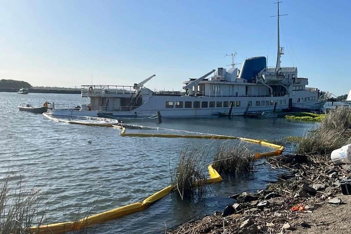 Utah Man’s Cruise Ship, Bought on Craigslist, Now Sinking After He Spent Over  Million Restoring It