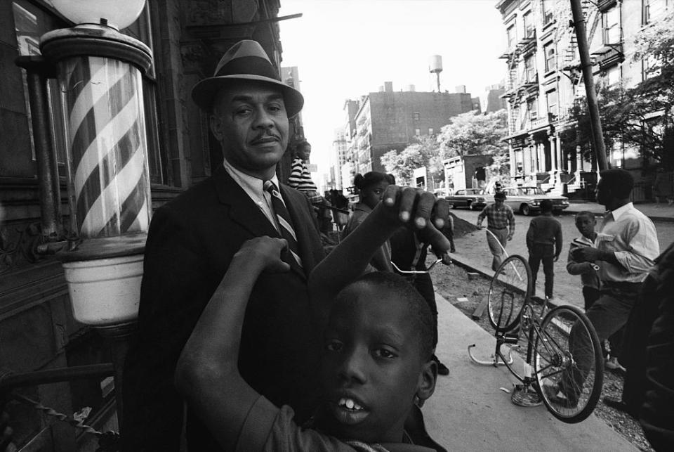 Novelist Ralph Ellison poses for a portrait in Harlem in New York City, New York. <span class="copyright">David Attie-Getty Images</span>