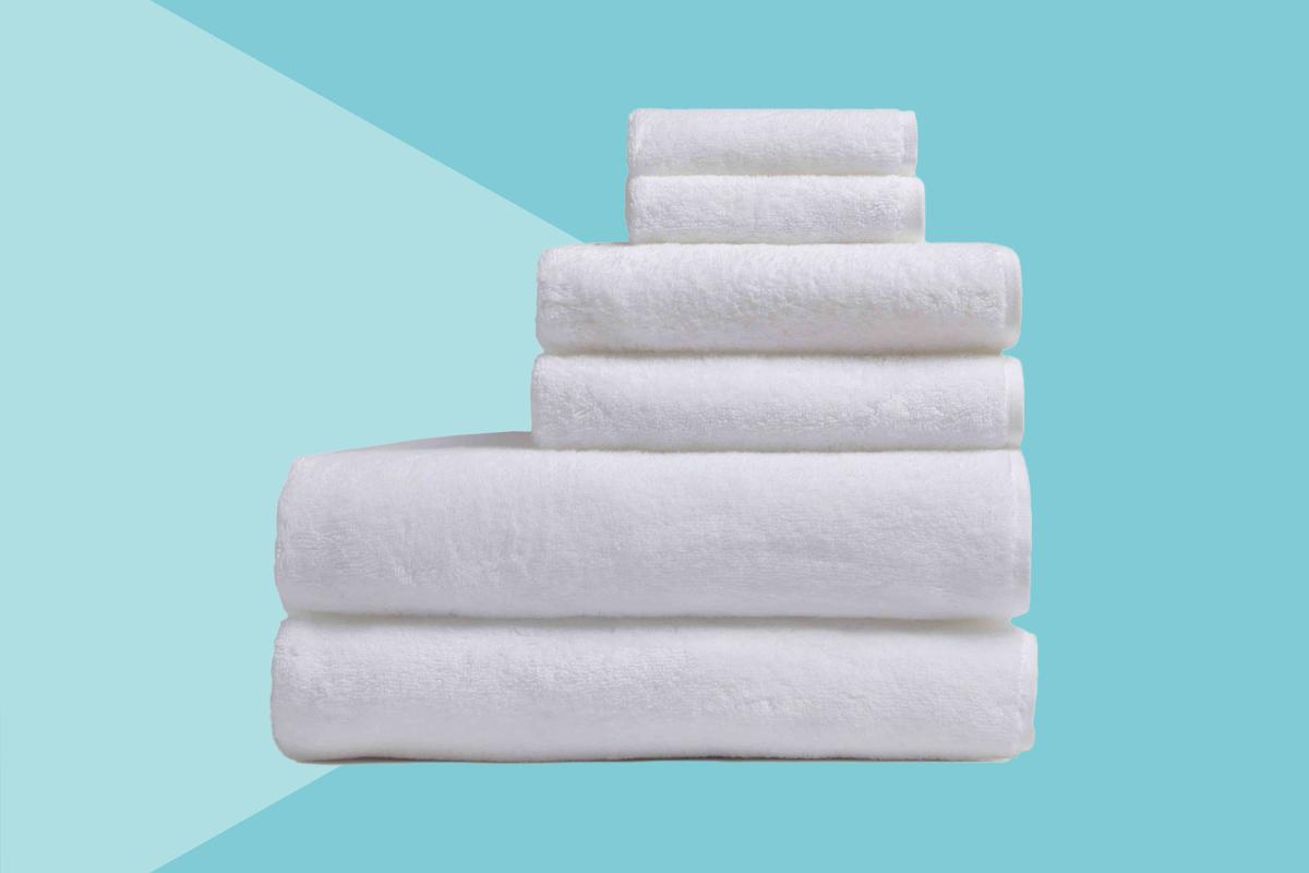 Parachute Classic Towel White Washcloth