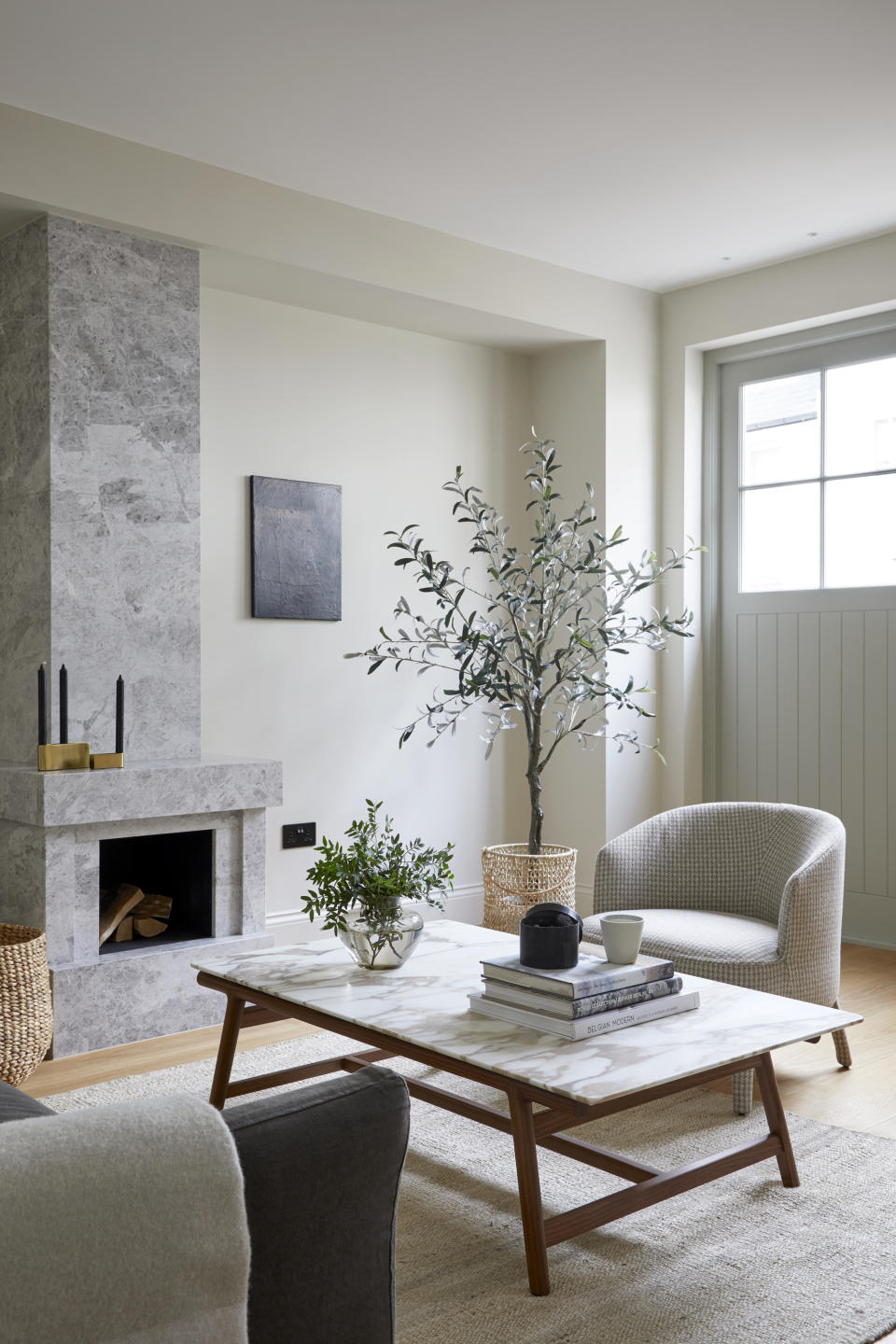 A coffee table with marble countertop