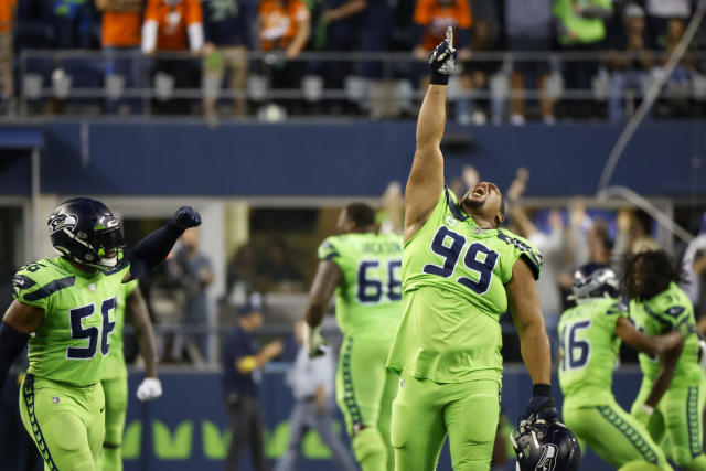 Seahawks social media delivers finishing kick to Broncos