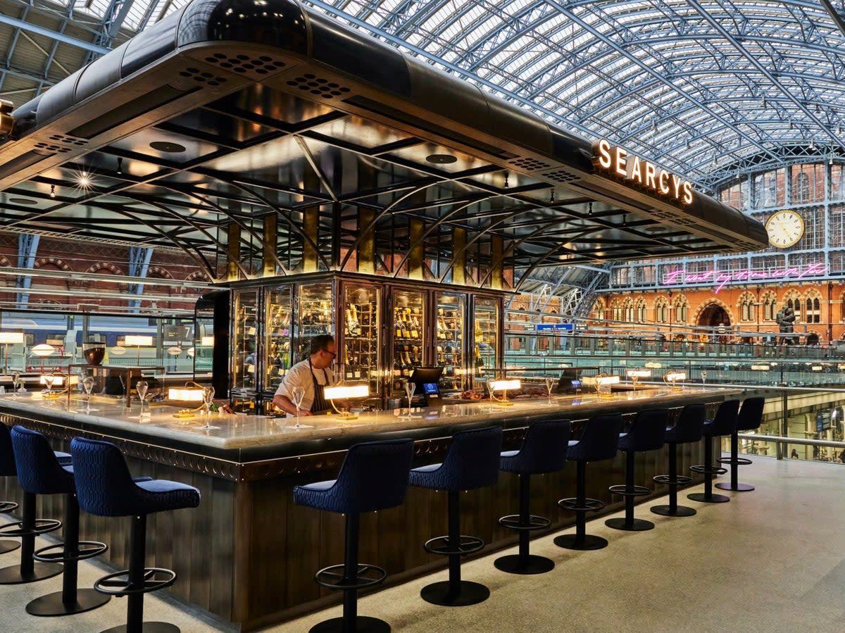 Searcys St Pancras Champagne Bar is the perfect drinking spot to kick off a trip (Searcys)