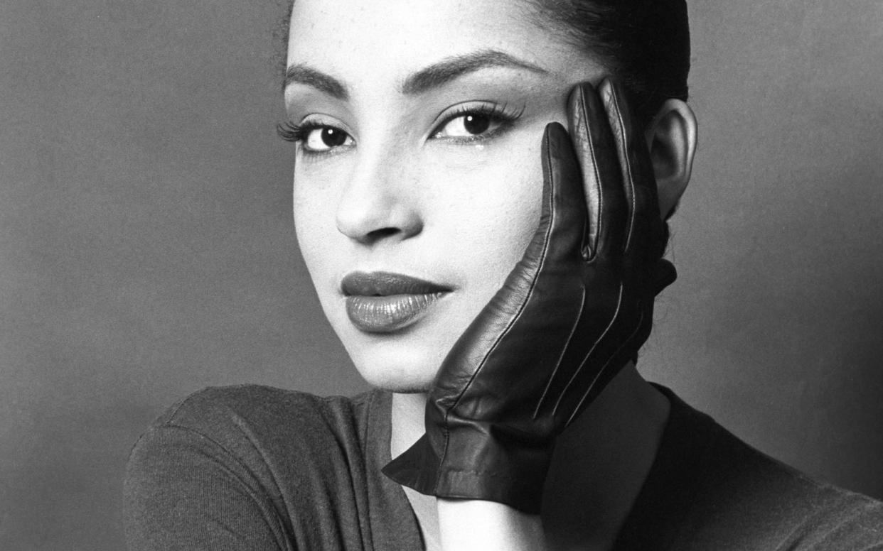 Kühle Schönheit mit sanfter Stimme: Sade Adu in den 80er-Jahren. (Bild: B. Gomer/Express/Getty Images)