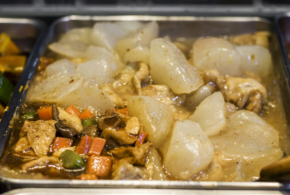 深水埗美食︱$38三餸一湯素食兩餸飯 住家feel苦瓜蛋+豆腐釀茄子